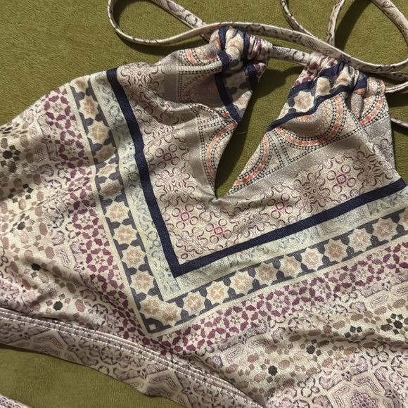 Athleta Aqualuxe Kitten Kisses Bikini Set Medium 59 - Picture 14 of 16